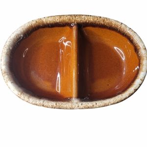 Hull drip glaze divided vegetable/casserole dish